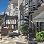 Deleut Apartment *