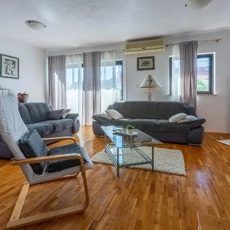 Apartment Deleut *