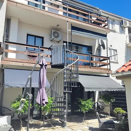 Apartment Deleut *