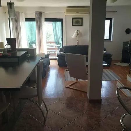 Apartment Deleut
