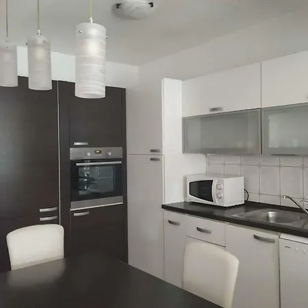 Deleut Apartment *